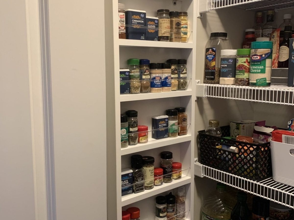 Cavalier On the wall spice rack 48