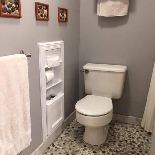 Coachlight-1 Recessed Toilet Paper Holder Cabinet
